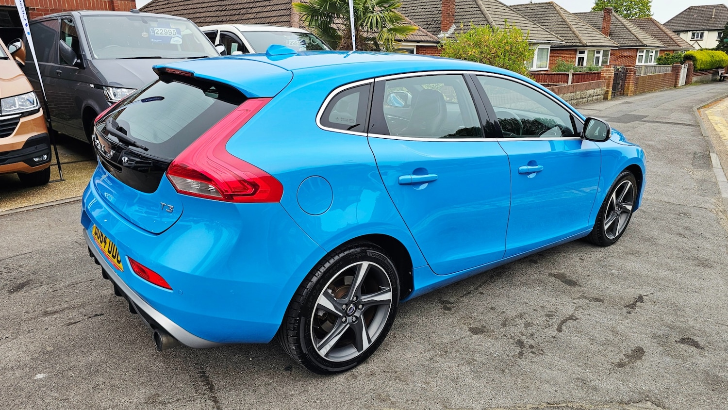 Used Volvo V40 2014 for sale - 78218096: Photo 9