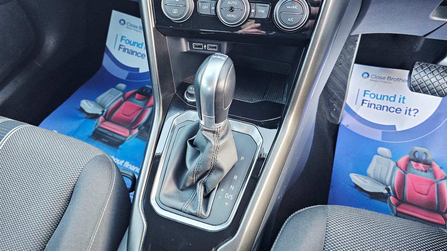 Used Volkswagen T-Roc 2018 for sale - 76834653: Photo 18