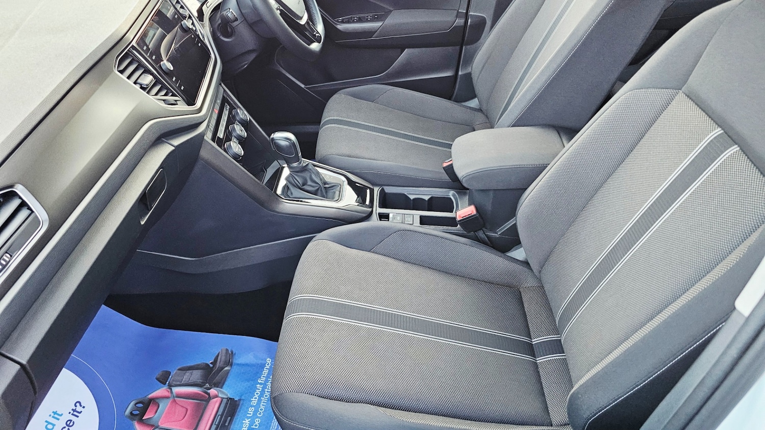 Used Volkswagen T-Roc 2018 for sale - 76834653: Photo 23