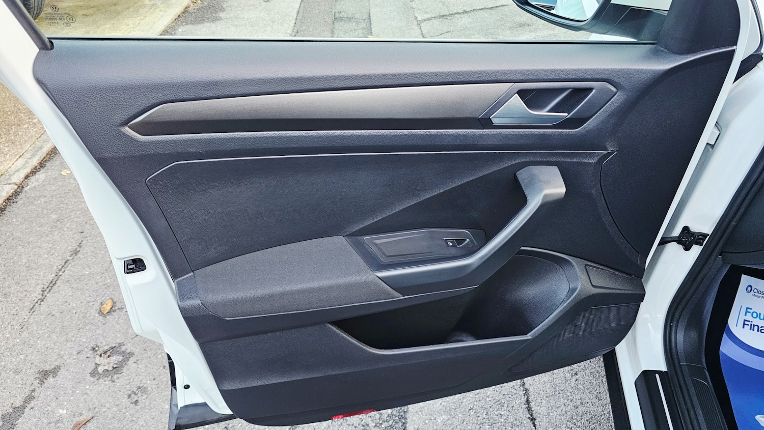 Used Volkswagen T-Roc 2018 for sale - 76834653: Photo 28