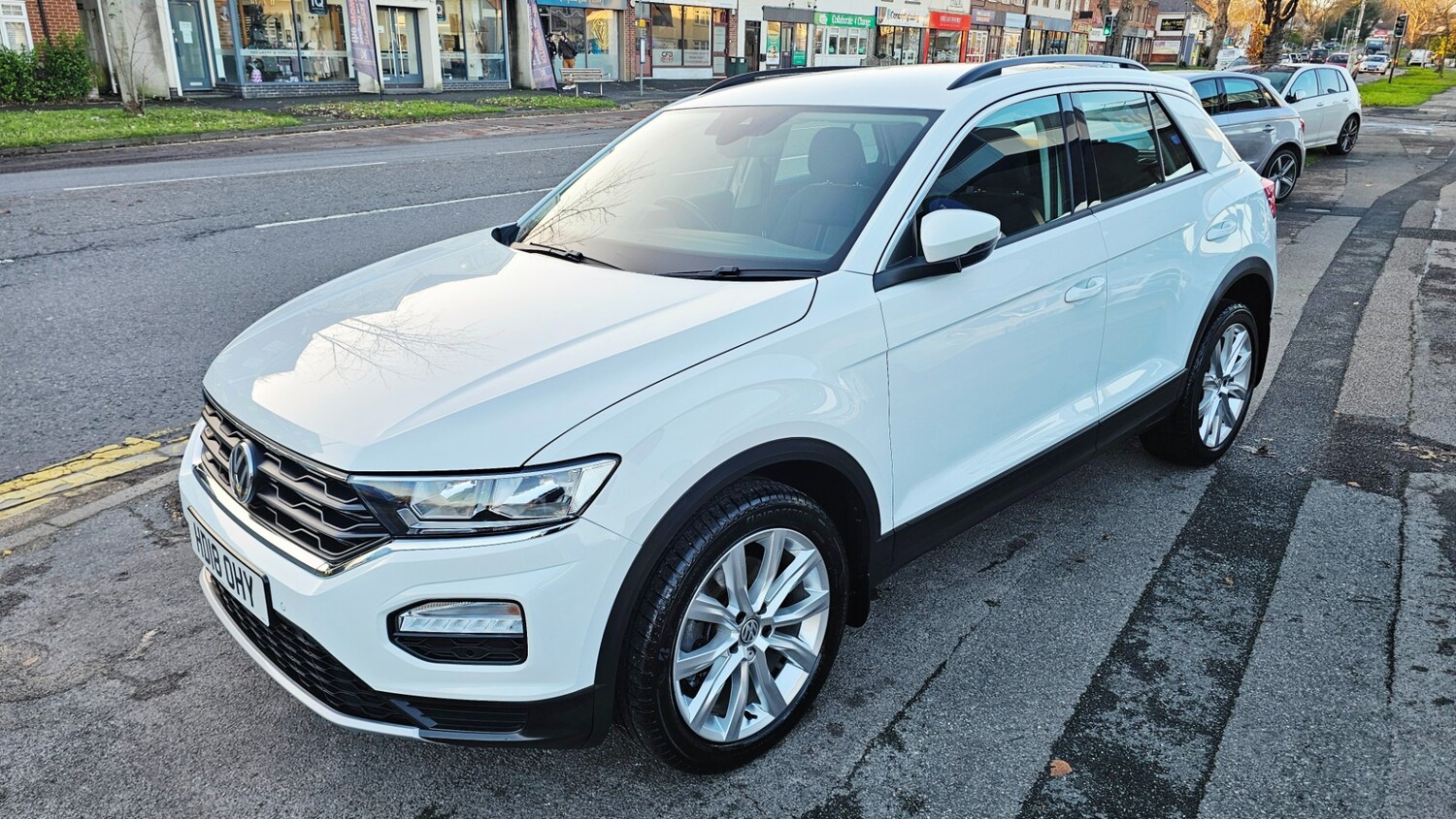 Used Volkswagen T-Roc 2018 for sale - 76834653: Photo 4