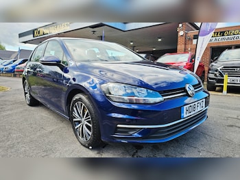 Used Volkswagen Golf 2018 for sale - 78584819: Photo