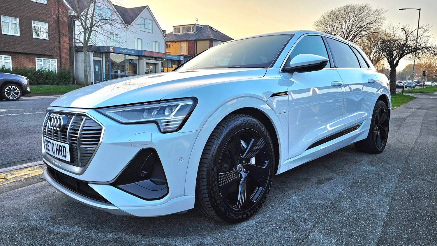 Used Audi e-tron 2020 for sale - 77767974: Photo 2