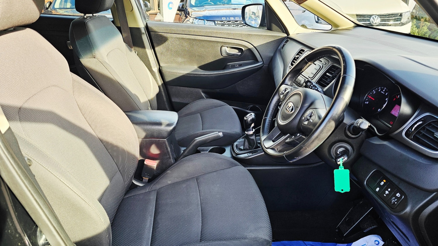 Used Kia Carens 2015 for sale - 77152387: Photo 16