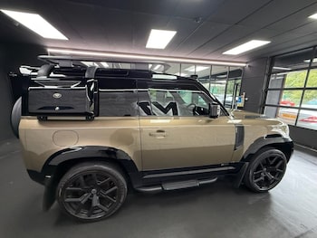 Used Land Rover Defender 2021 for sale - 78919795: Photo