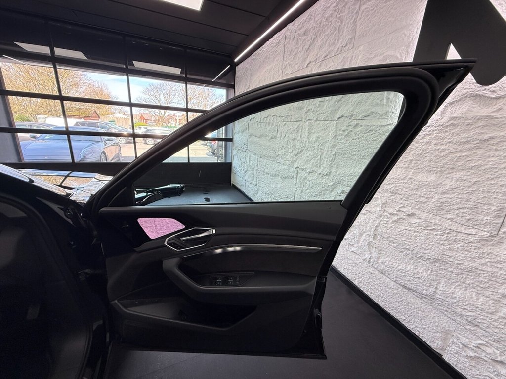 Used Audi e-tron 2019 for sale - 78153996: Photo 30