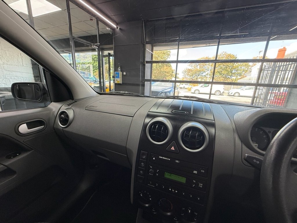 Used Ford Fusion 2003 for sale - 77171559: Photo 18