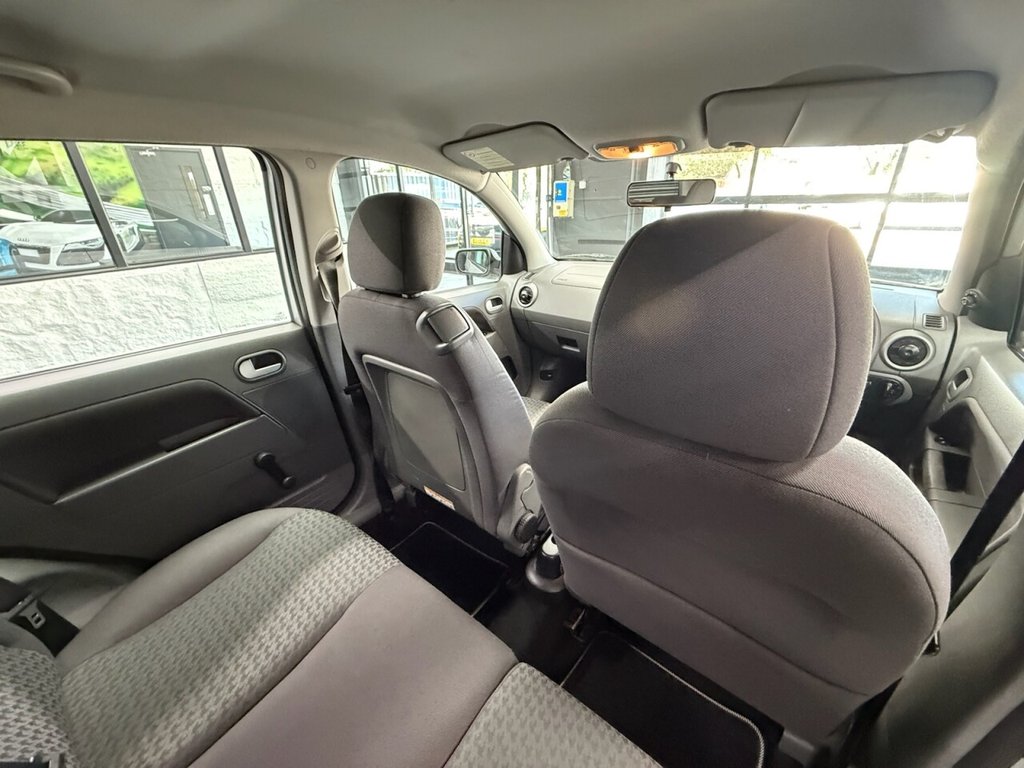 Used Ford Fusion 2003 for sale - 77171559: Photo 7