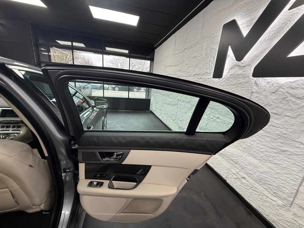 Used Jaguar XF 2012 for sale - 77835084: Photo 27
