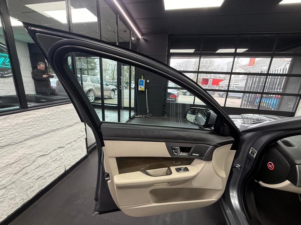 Used Jaguar XF 2012 for sale - 77835084: Photo 36