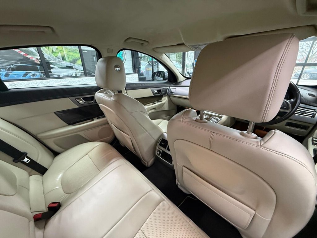Used Jaguar XF 2012 for sale - 77835084: Photo 5