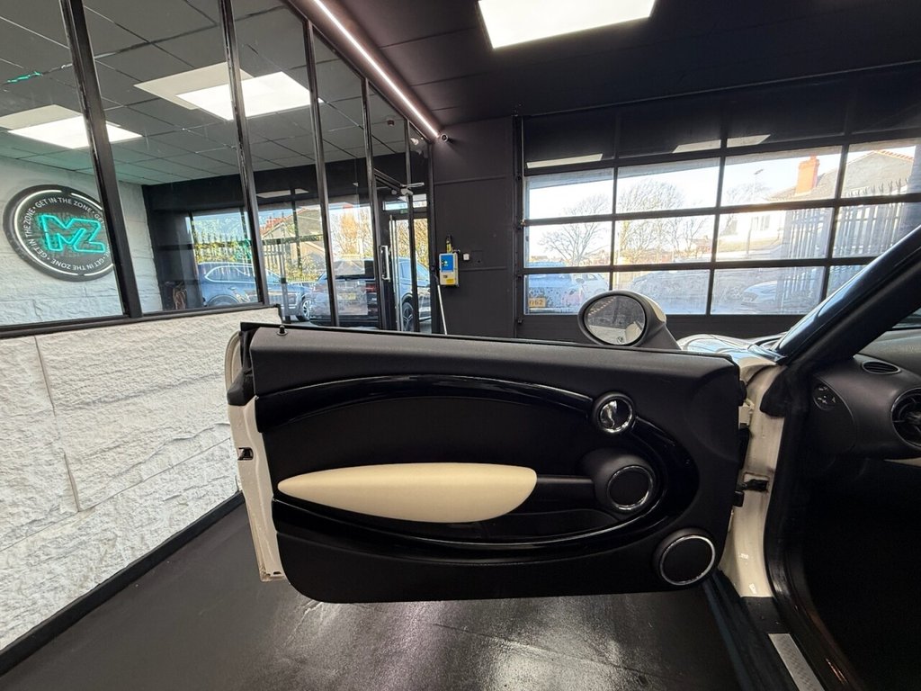 Used MINI Convertible 2012 for sale - 77188382: Photo 24