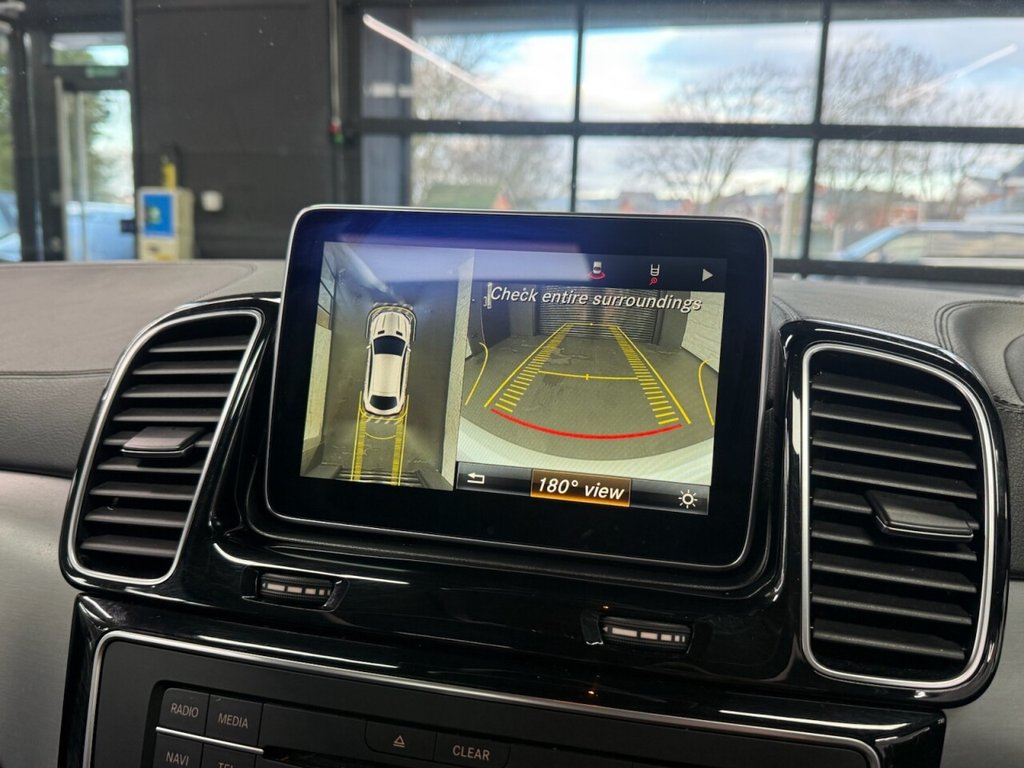 Used Mercedes-Benz GLE 2015 for sale - 77263464: Photo 11