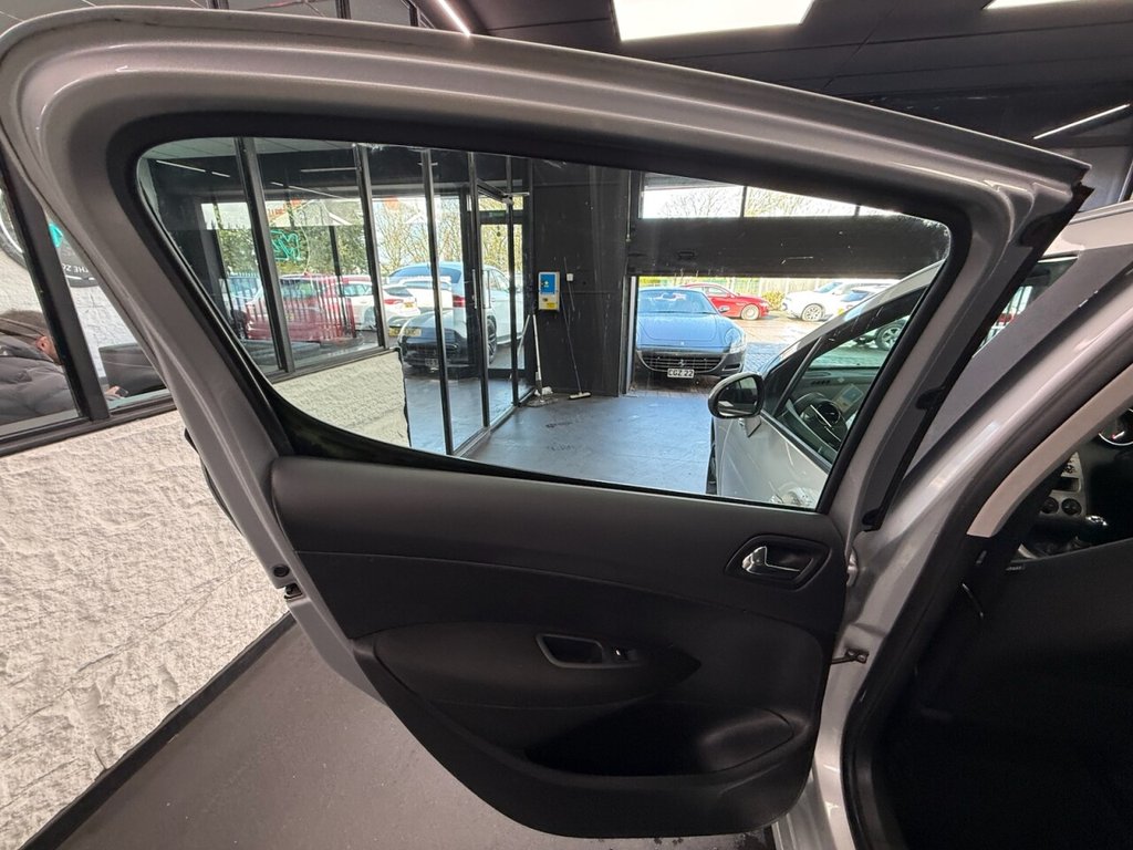 Used Peugeot 308 2011 for sale - 78017996: Photo 24