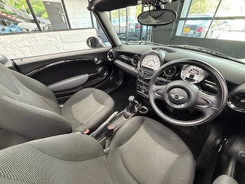 Used MINI Convertible 2011 for sale - 75832236: Photo