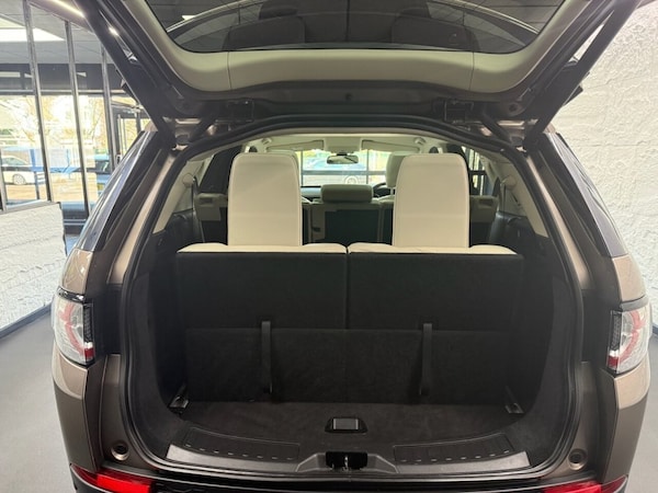 Used Land Rover Discovery Sport 2017 for sale - 76105746: Photo 11