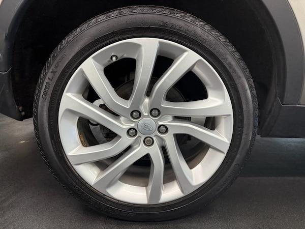 Used Land Rover Discovery Sport 2017 for sale - 76105746: Photo 24