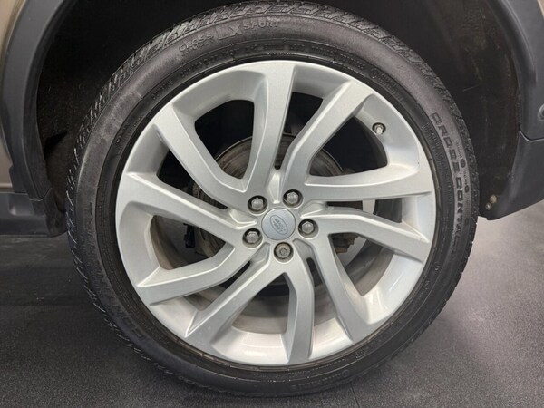 Used Land Rover Discovery Sport 2017 for sale - 76105746: Photo 27