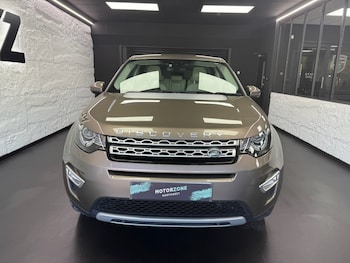 Used Land Rover Discovery Sport 2017 for sale - 76105746: Photo 4