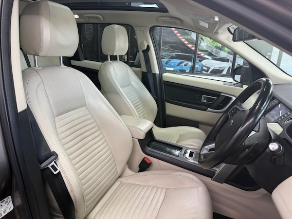 Used Land Rover Discovery Sport 2017 for sale - 76105746: Photo 9