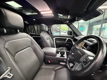Used Land Rover Defender 2024 for sale - 79655349: Photo