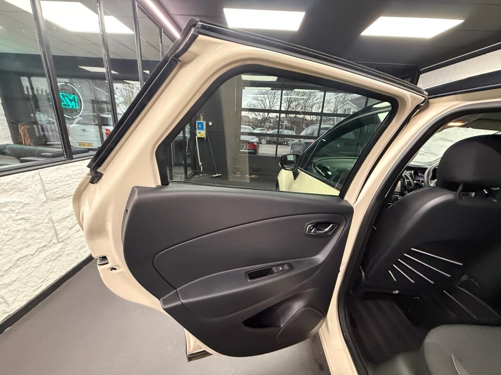 Used Renault Captur 2016 for sale - 77301871: Photo 29