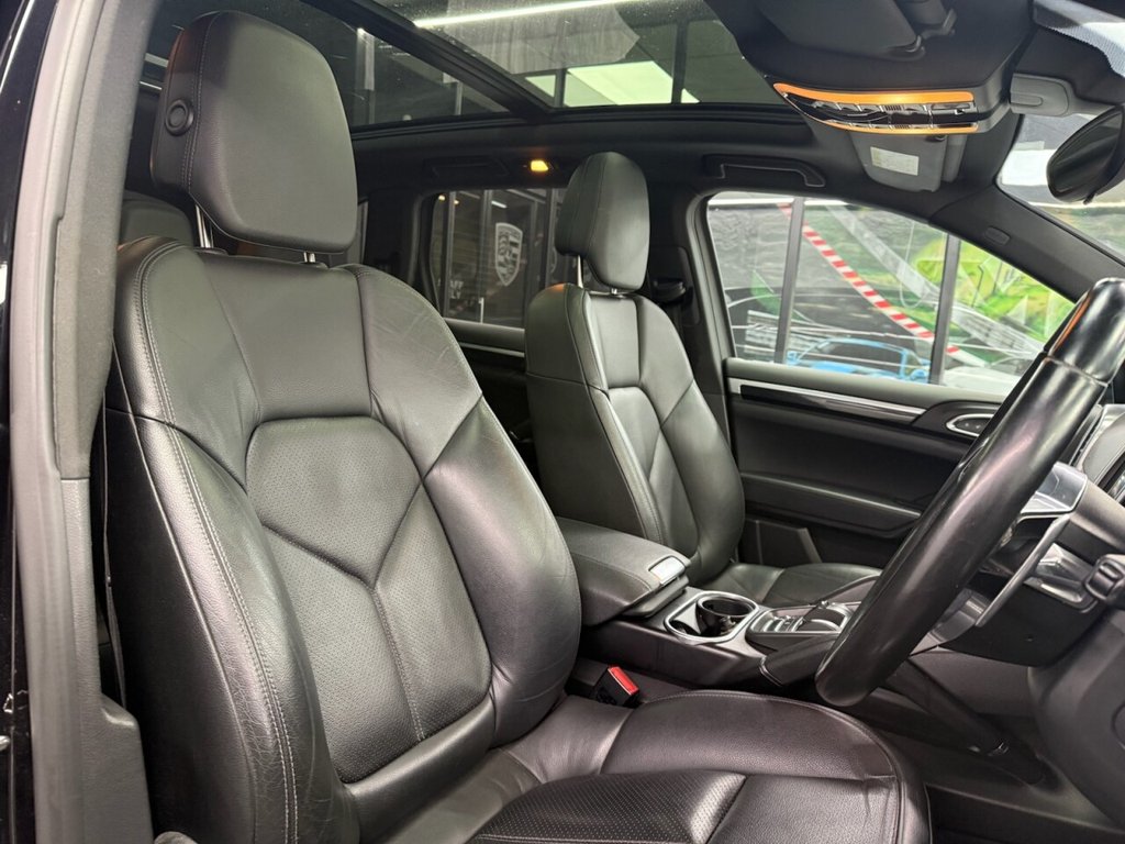 Used Porsche Cayenne 2015 for sale - 76068608: Photo 12