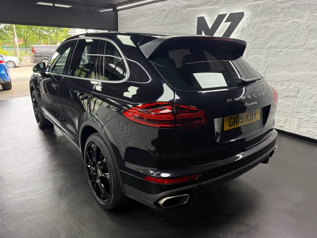 Used Porsche Cayenne 2015 for sale - 76068608: Photo 15