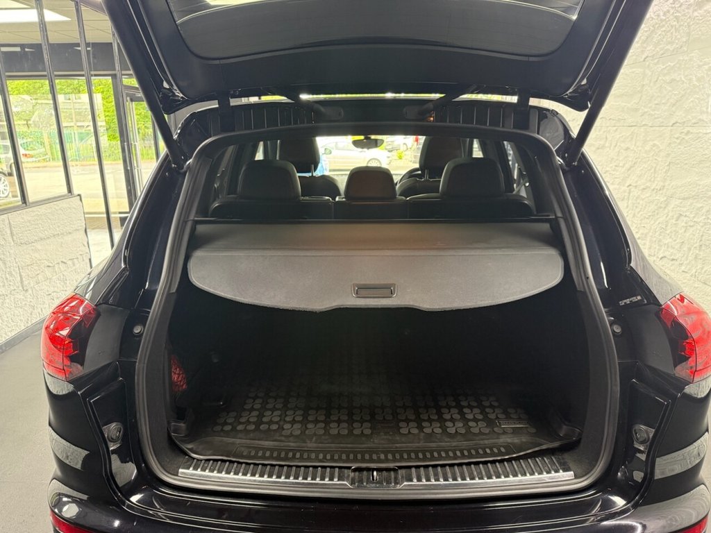 Used Porsche Cayenne 2015 for sale - 76068608: Photo 19