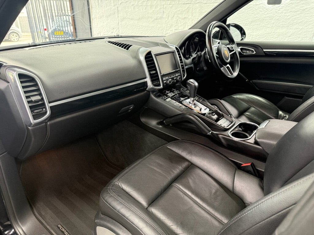 Used Porsche Cayenne 2015 for sale - 76068608: Photo 5