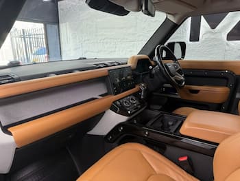Used Land Rover Defender 130 2022 for sale - 79843506: Photo