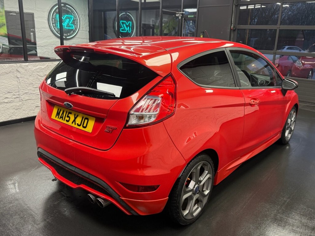 Used Ford Fiesta 2015 for sale - 77153854: Photo 16