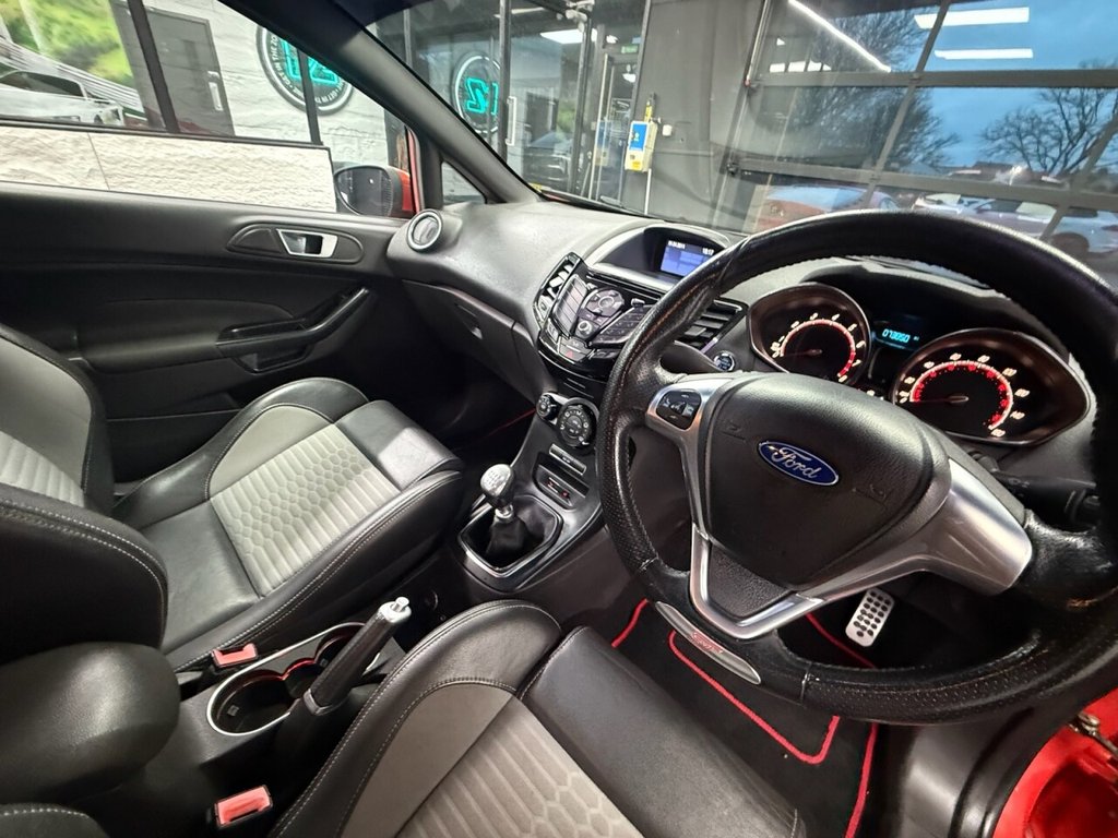 Used Ford Fiesta 2015 for sale - 77153854: Photo 21