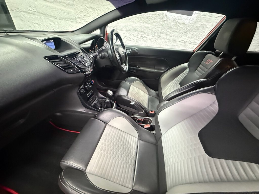 Used Ford Fiesta 2015 for sale - 77153854: Photo 7