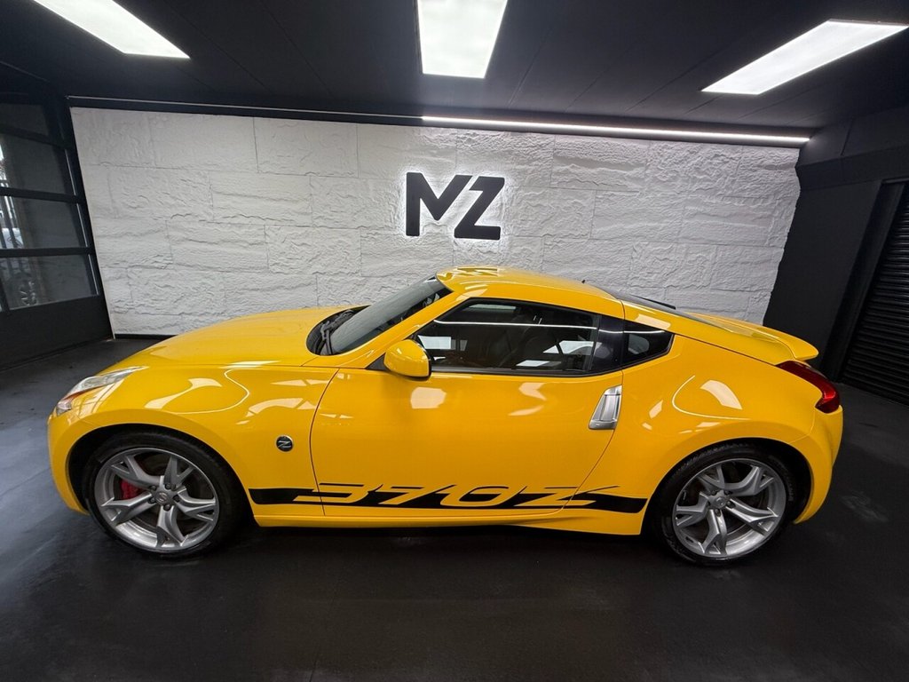 Used Nissan 370 Z 2009 for sale - 76686412: Photo 10