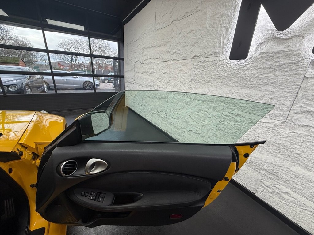 Used Nissan 370 Z 2009 for sale - 76686412: Photo 25