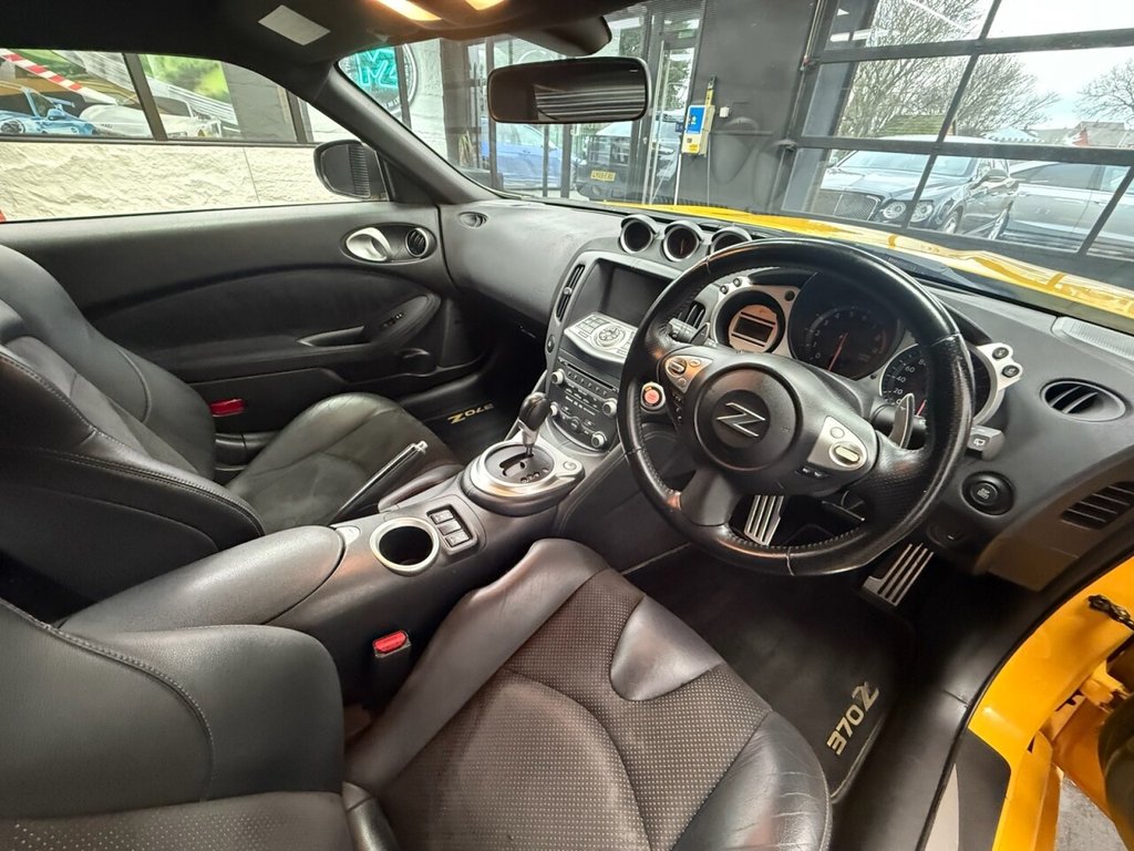 Used Nissan 370 Z 2009 for sale - 76686412: Photo 6