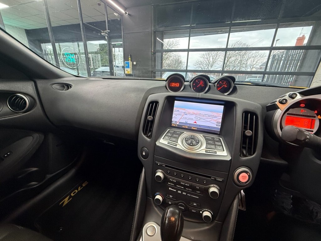 Used Nissan 370 Z 2009 for sale - 76686412: Photo 8