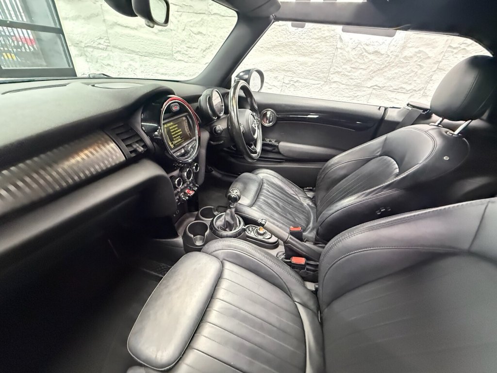 Used MINI Convertible 2016 for sale - 76724468: Photo 12