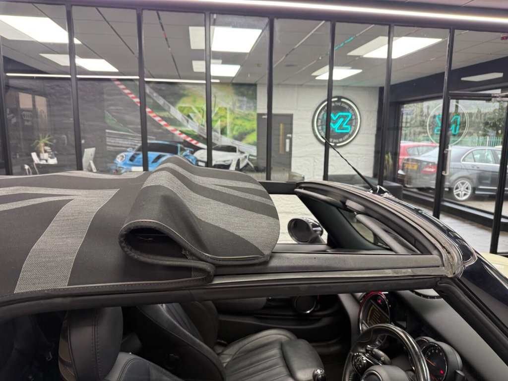 Used MINI Convertible 2016 for sale - 76724468: Photo 15