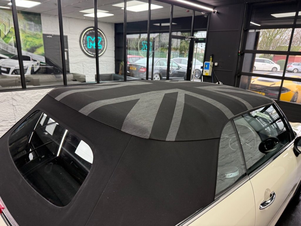 Used MINI Convertible 2016 for sale - 76724468: Photo 17
