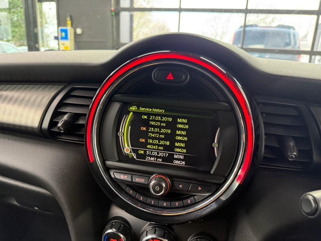 Used MINI Convertible 2016 for sale - 76724468: Photo 5