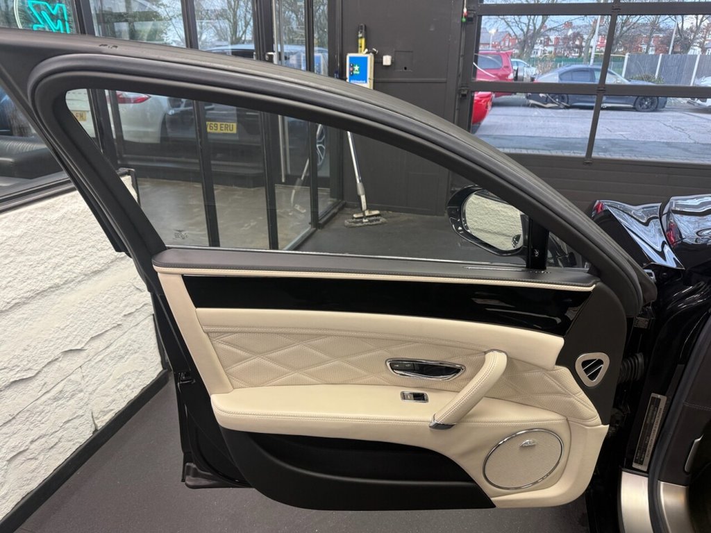 Used Bentley Flying Spur 2015 for sale - 76909996: Photo 10