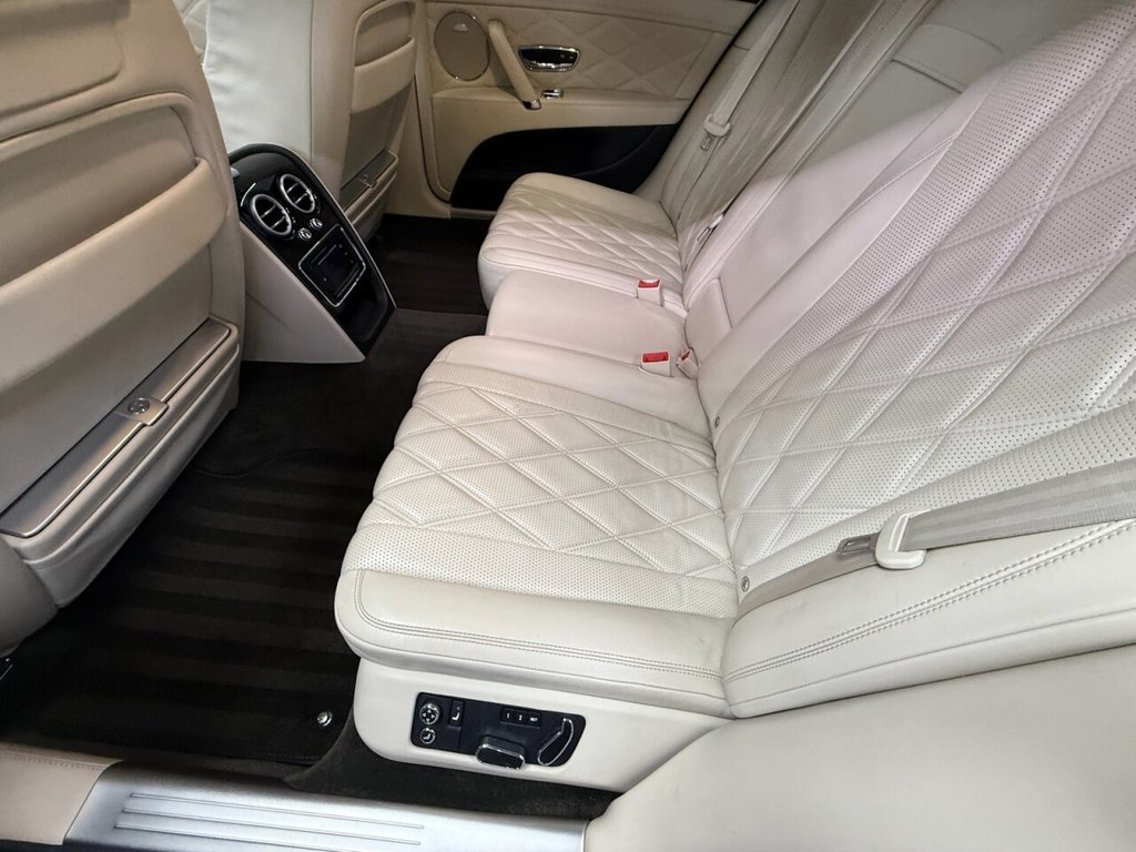 Used Bentley Flying Spur 2015 for sale - 76909996: Photo 28