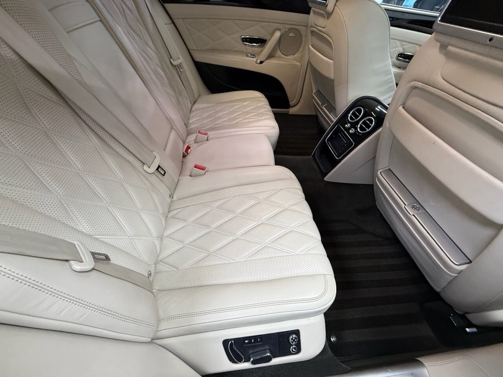 Used Bentley Flying Spur 2015 for sale - 76909996: Photo 30