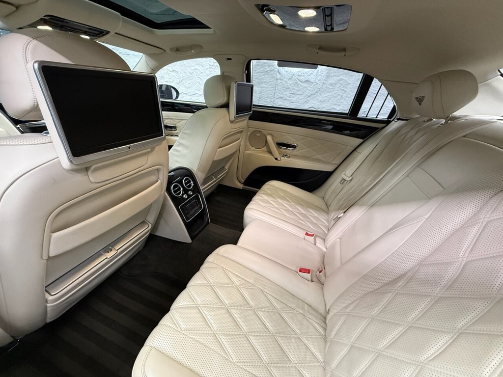 Used Bentley Flying Spur 2015 for sale - 76909996: Photo 31