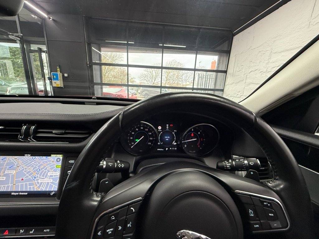 Used Jaguar XF 2017 for sale - 76509377: Photo 15