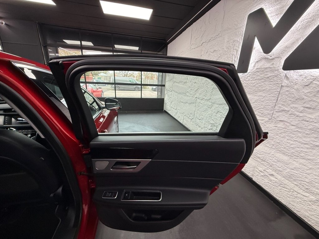 Used Jaguar XF 2017 for sale - 76509377: Photo 27