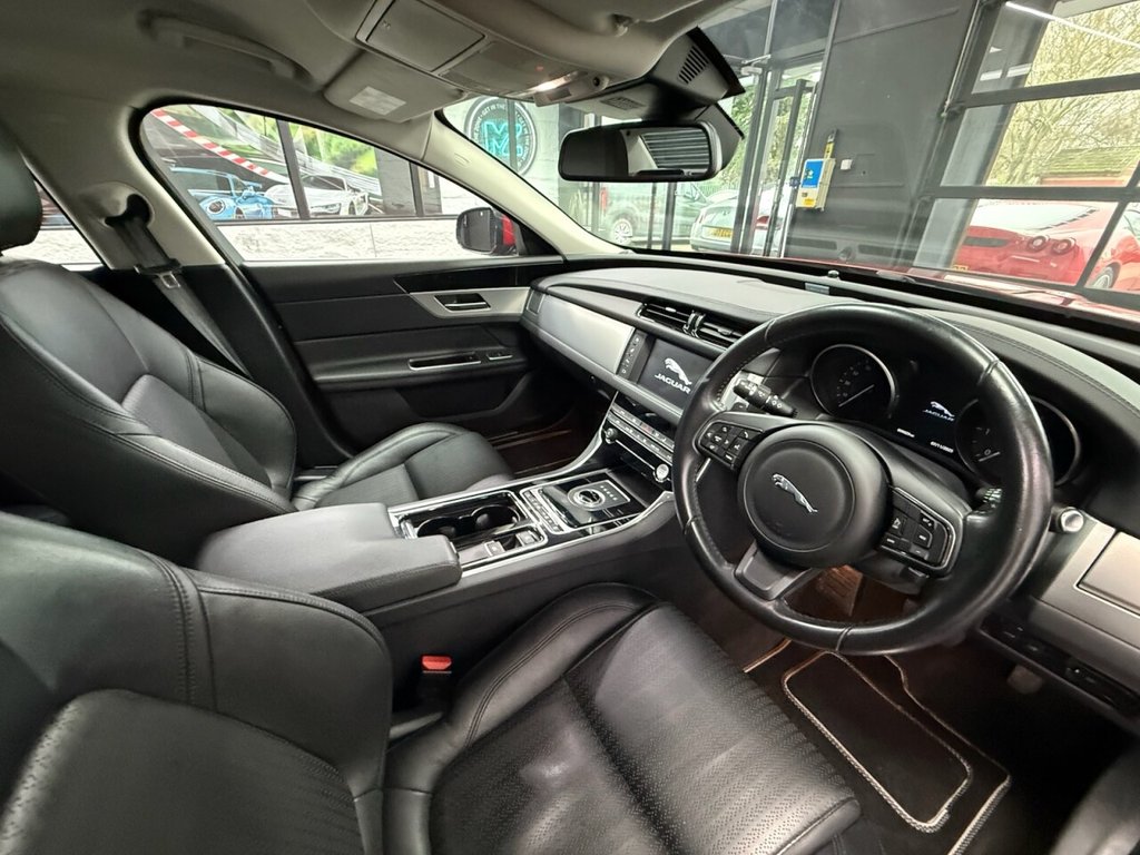 Used Jaguar XF 2017 for sale - 76509377: Photo 3