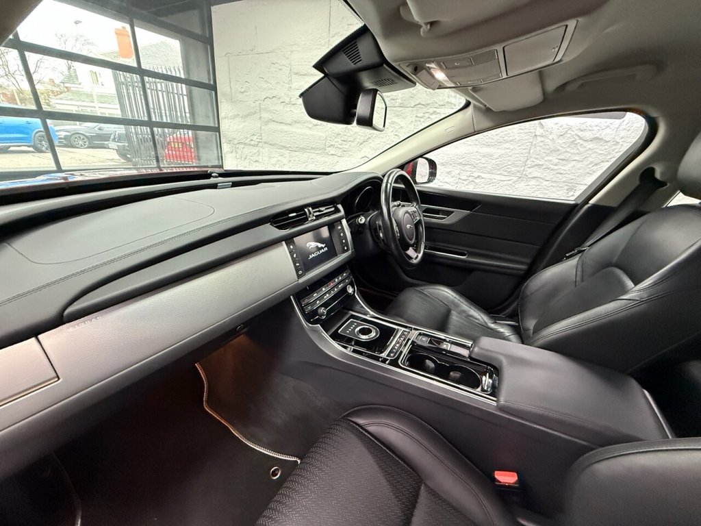 Used Jaguar XF 2017 for sale - 76509377: Photo 32